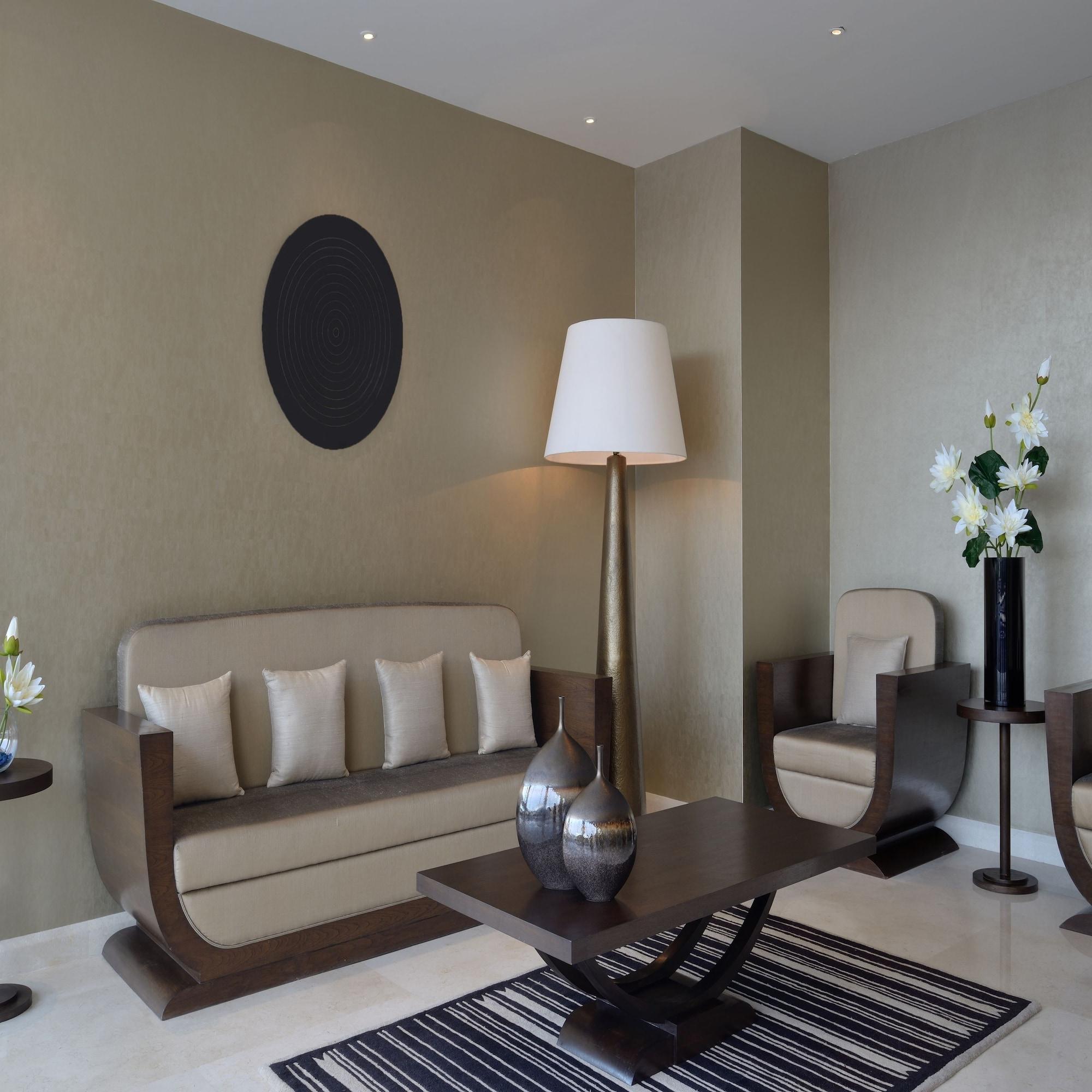 Marasa Sarovar Premiere Тирупати Екстериор снимка A 3D rendering of a living room