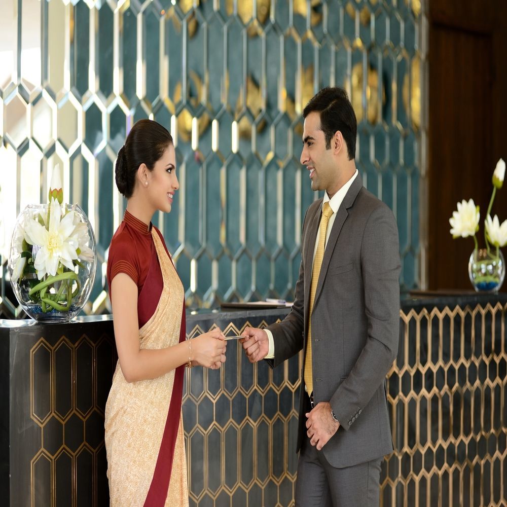 Marasa Sarovar Premiere Тирупати Екстериор снимка A guest checking in at the Taj Mahal Palace, Mumbai